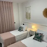 Апартаменты Granada 76 Нерха