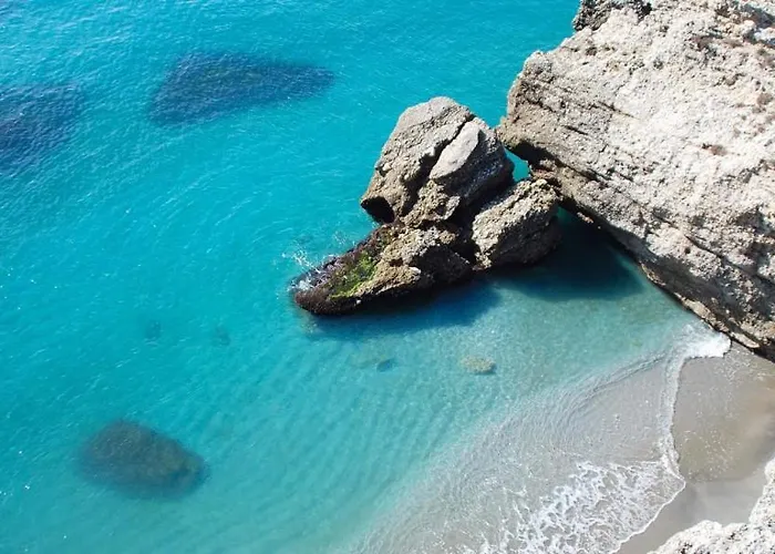 Granada 76 Daire Nerja